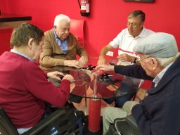 JUEGOS DE MESA CON MAYORES RESIDENCIA 30-10-2019